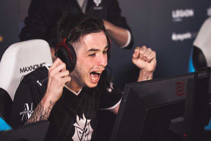 而在自由泳 而在自由泳